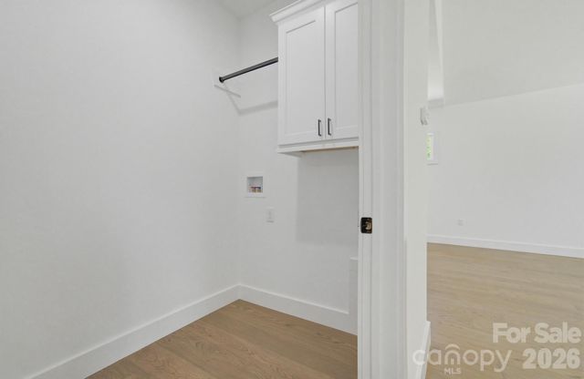 615 W Allen Street, Hendersonville, NC 28739
