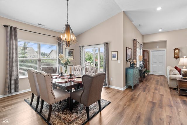 2525 Riviera Place, Greenwood, IN 46143