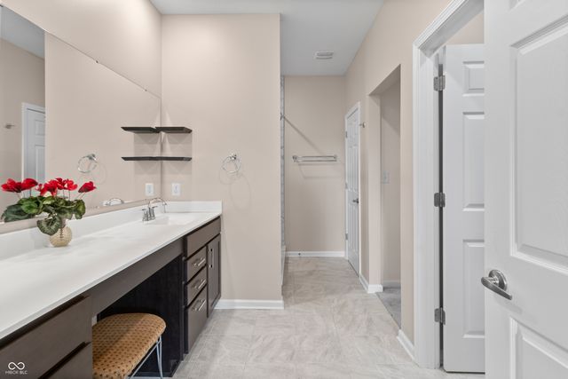 2525 Riviera Place, Greenwood, IN 46143