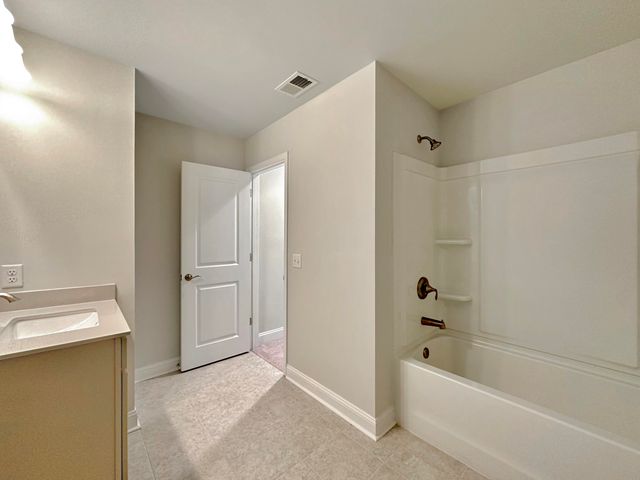 229 Shadybrook Drive, Summerville, SC 29486