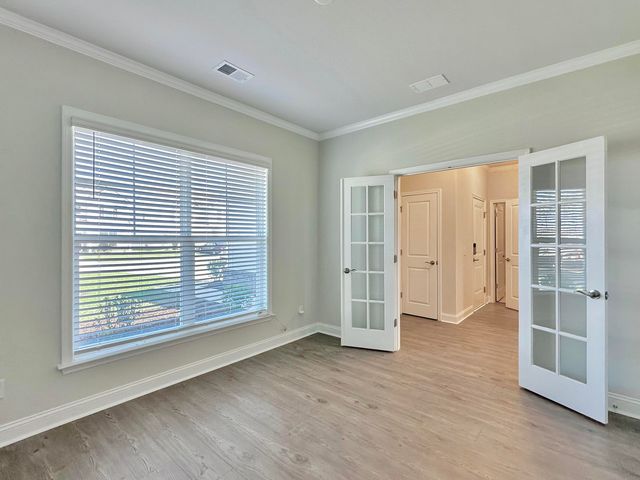 229 Shadybrook Drive, Summerville, SC 29486