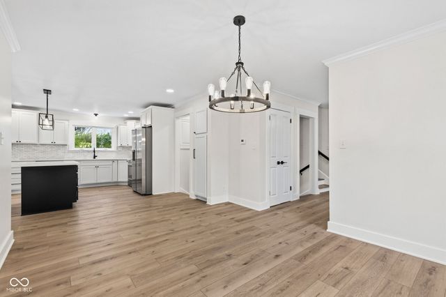 3850 Glenview Drive, Indianapolis, IN 46240