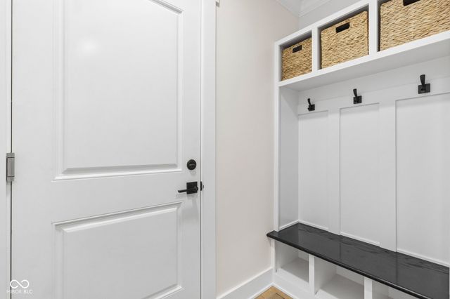 3850 Glenview Drive, Indianapolis, IN 46240