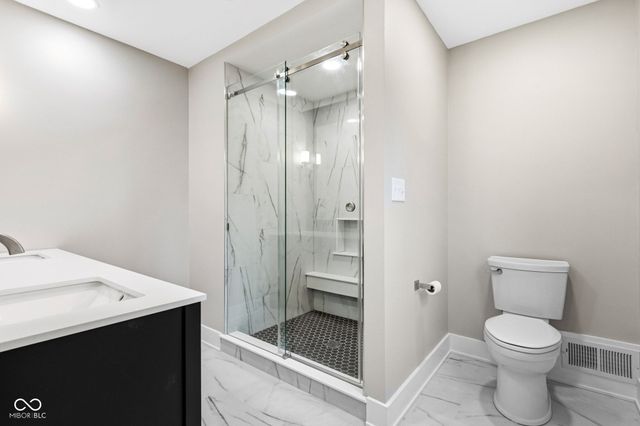 3850 Glenview Drive, Indianapolis, IN 46240