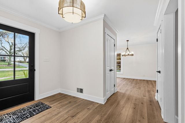 3850 Glenview Drive, Indianapolis, IN 46240