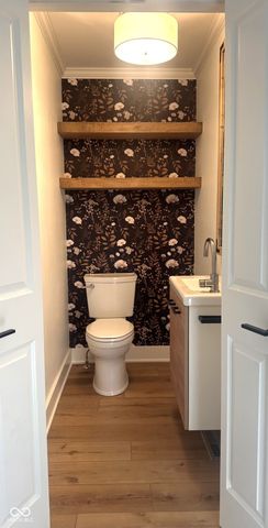 3850 Glenview Drive, Indianapolis, IN 46240