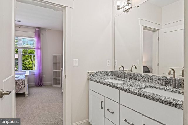 1416 ROSS DR SW, Vienna, VA 22180