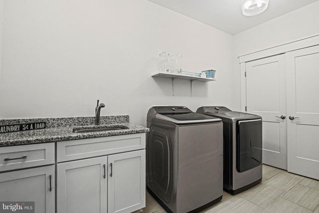 1416 ROSS DR SW, Vienna, VA 22180