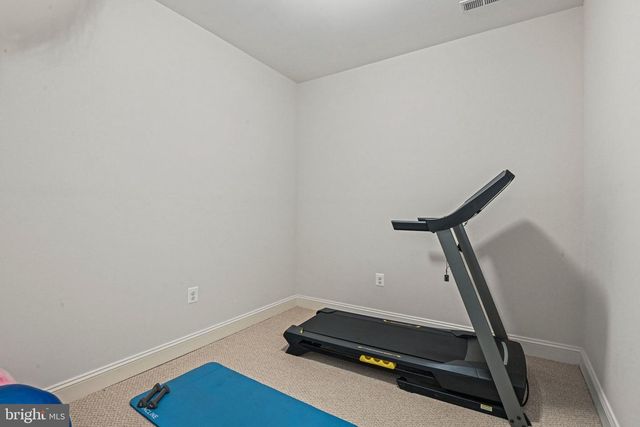 1416 ROSS DR SW, Vienna, VA 22180