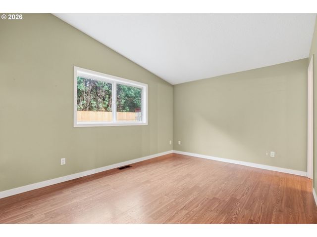 315 Sw 5TH Ct, Canby, OR 97013