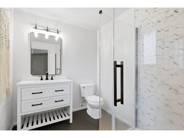 315 Sw 5TH Ct, Canby, OR 97013