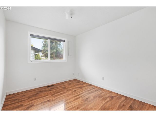 315 Sw 5TH Ct, Canby, OR 97013