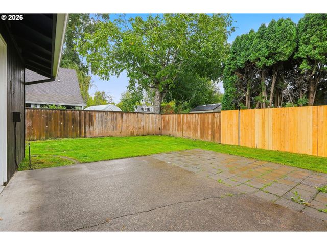 315 Sw 5TH Ct, Canby, OR 97013