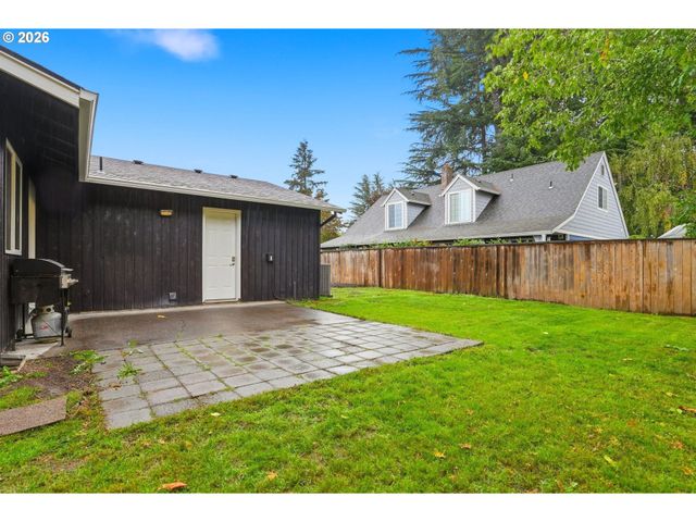 315 Sw 5TH Ct, Canby, OR 97013