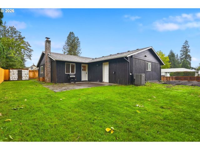 315 Sw 5TH Ct, Canby, OR 97013