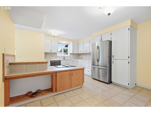 315 Sw 5TH Ct, Canby, OR 97013