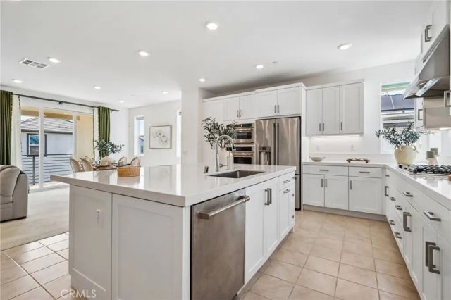 210 Tank, Irvine, CA 92618