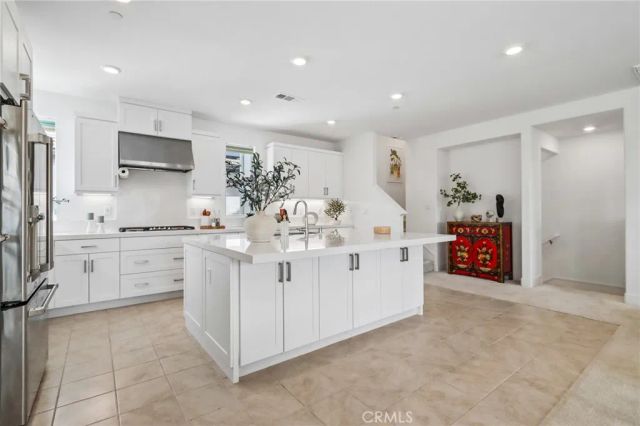 210 Tank, Irvine, CA 92618