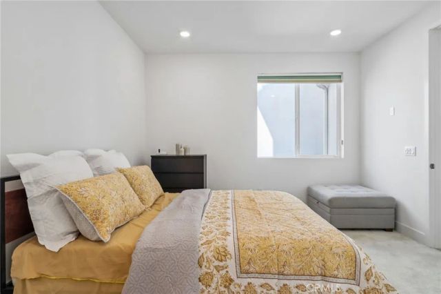210 Tank, Irvine, CA 92618