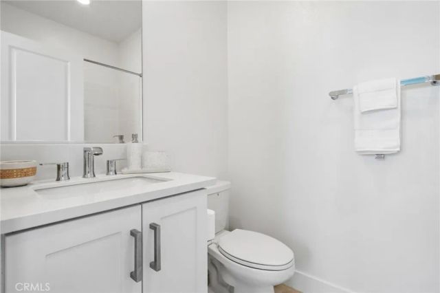 210 Tank, Irvine, CA 92618