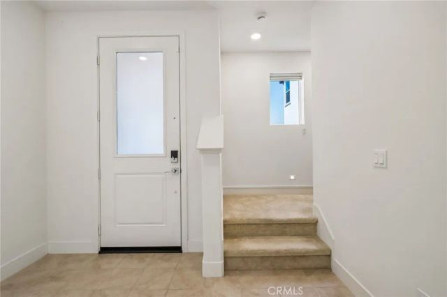 210 Tank, Irvine, CA 92618