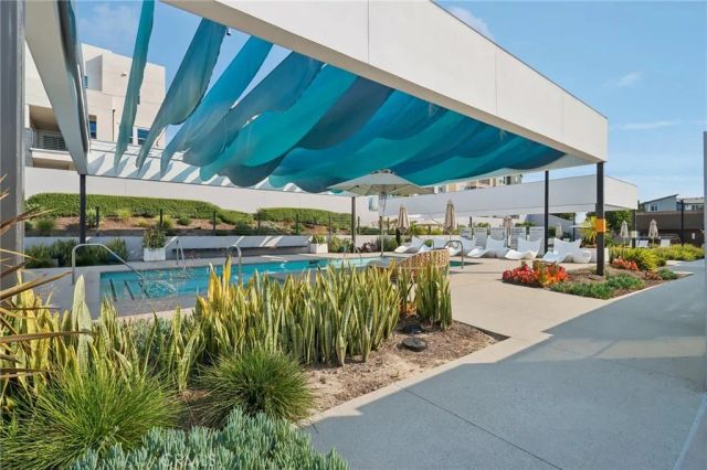 210 Tank, Irvine, CA 92618