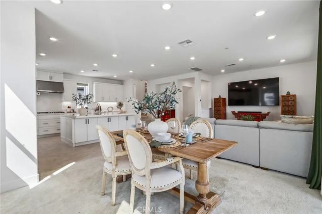 210 Tank, Irvine, CA 92618