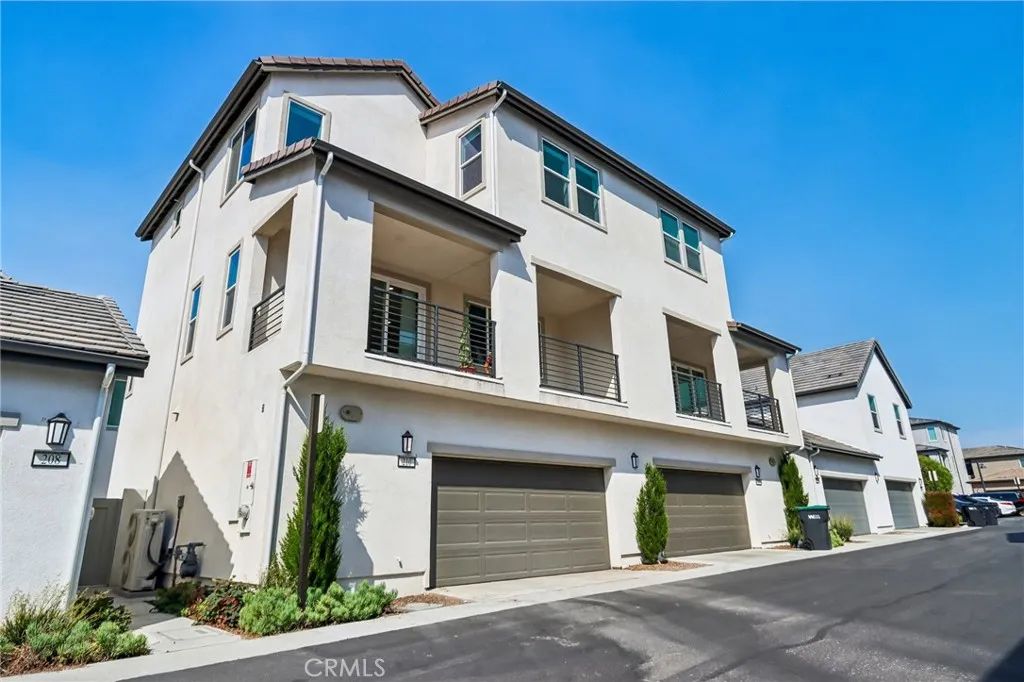 210 Tank, Irvine, CA 92618