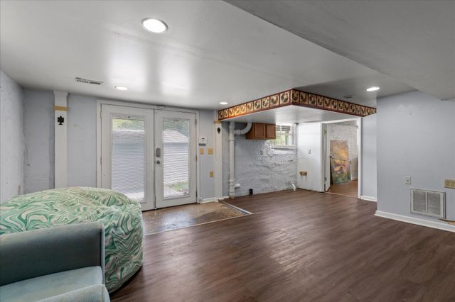 106 S Germantown Road, Chattanooga, TN 37411