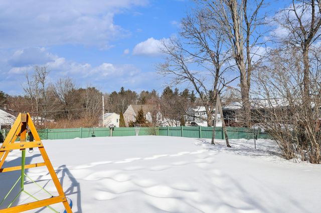 7 Benning Street, Salem, NH 03079