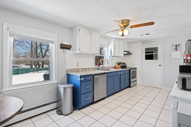 7 Benning Street, Salem, NH 03079