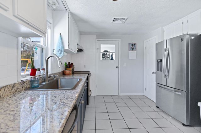 7 Benning Street, Salem, NH 03079