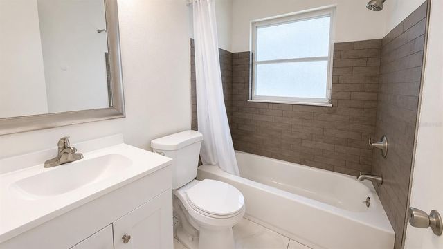 6165 58TH STREET N 3G, St Petersburg, FL 33709