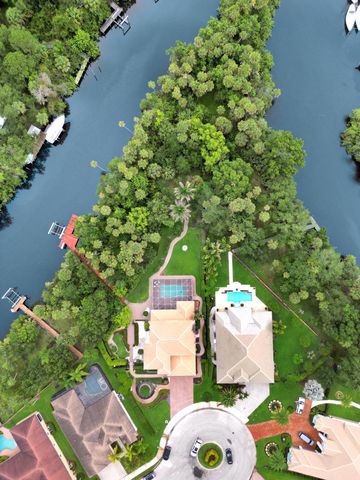 299 SW Lost River Road, Stuart, FL 34997