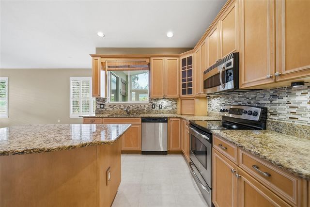 1841 PARK FOREST BOULEVARD, Mount Dora, FL 32757