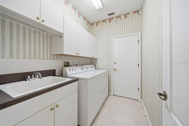 1841 PARK FOREST BOULEVARD, Mount Dora, FL 32757