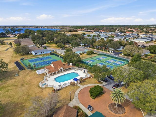 1841 PARK FOREST BOULEVARD, Mount Dora, FL 32757