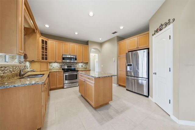 1841 PARK FOREST BOULEVARD, Mount Dora, FL 32757