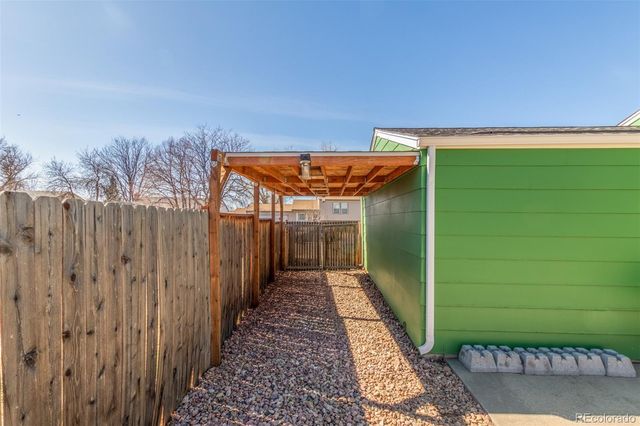 19583 E Buchanan Place, Aurora, CO 80011