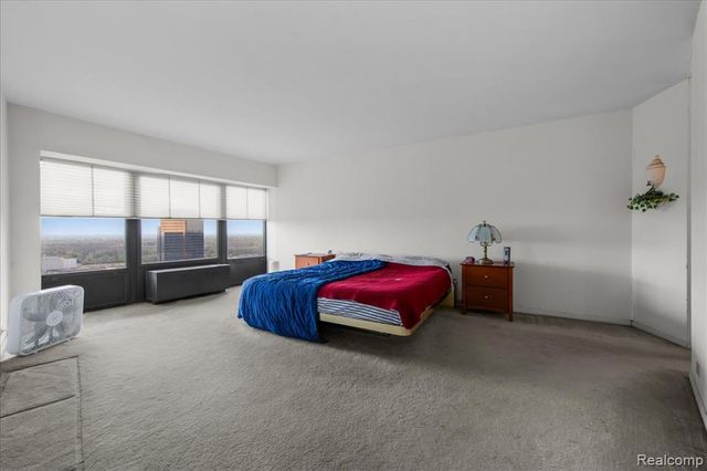 5000 Town Center 3303-3304, Southfield, MI 48075