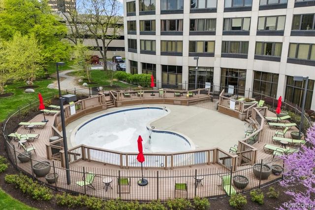 5000 Town Center 3303-3304, Southfield, MI 48075