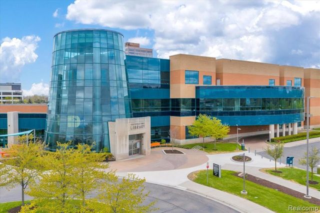 5000 Town Center 3303-3304, Southfield, MI 48075