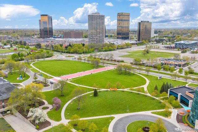 5000 Town Center 3303-3304, Southfield, MI 48075