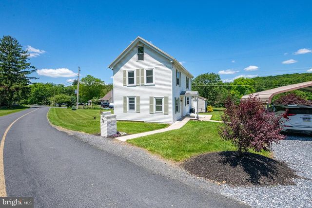 20 NATURES RD, Pine Grove, PA 17963