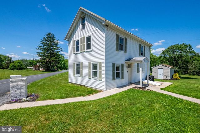 20 NATURES RD, Pine Grove, PA 17963