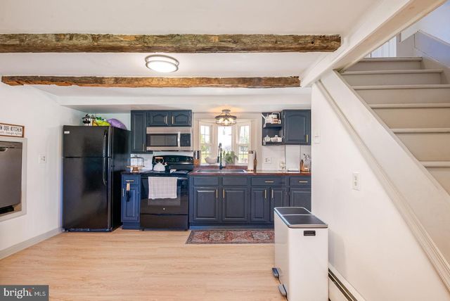 20 NATURES RD, Pine Grove, PA 17963