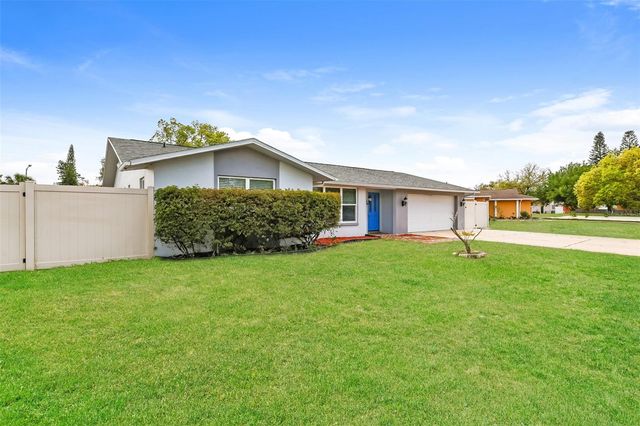 8330 BROKEN WILLOW LANE, Port Richey, FL 34668