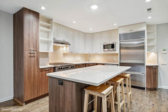 1904 N Mohawk Street 2, Chicago, IL 60614