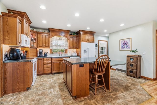 3834 Southway Street SW, Massillon, OH 44646