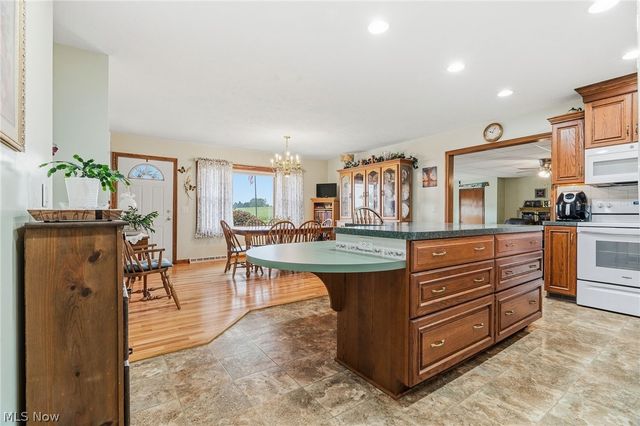 3834 Southway Street SW, Massillon, OH 44646